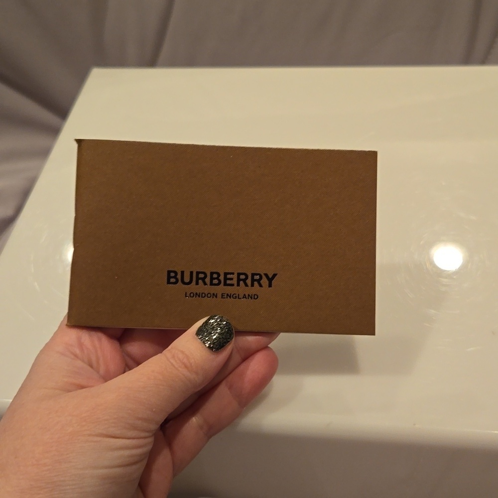 Burberry Checkered Brown Cat Eye Sunglasses brand new in box - Picture 10 of 15